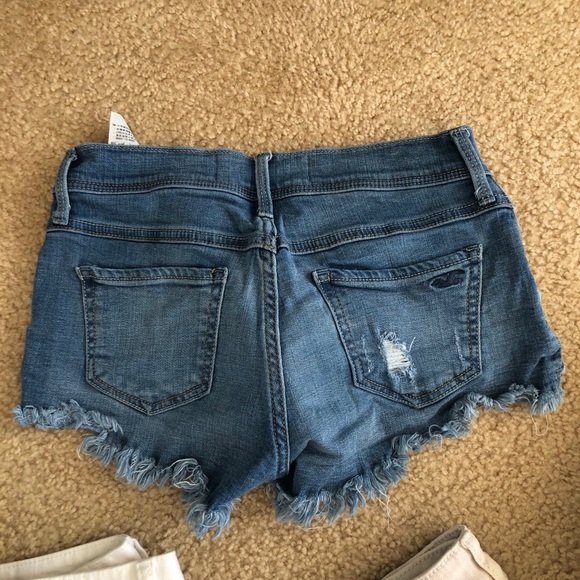 shorts - Picture 2 of 14